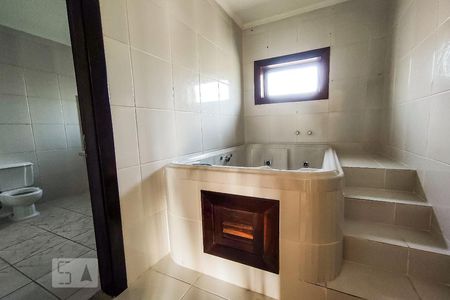 Casa à venda com 800m², 6 quartos e 5 vagasBanheiro da Suíte 4