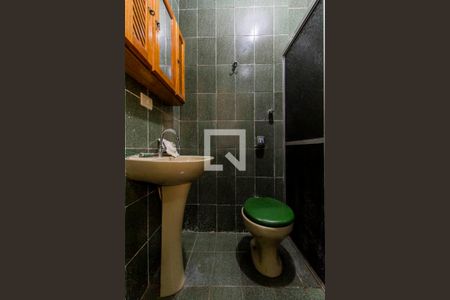 Casa à venda com 120m², 3 quartos e 2 vagas Casa à venda com 120m², 3 quartos e 2 vagasBanheiro Suíte