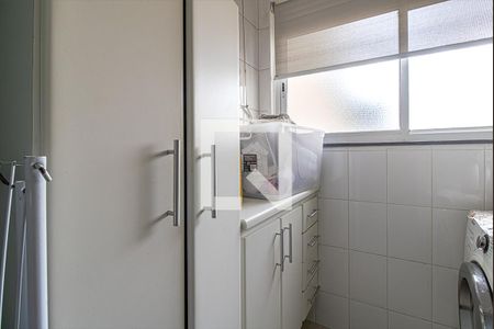 Apartamento à venda com 71m², 3 quartos e 1 vagaÁrea de Serviço