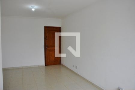 Detalhe - Sala e Sala de Jantar de apartamento para alugar com 3 quartos, 74m² em Vila Amélia, São Paulo