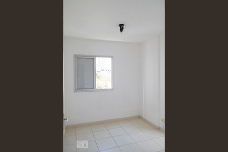 QUARTO 2 de apartamento para alugar com 3 quartos, 74m² em Vila Amélia, São Paulo