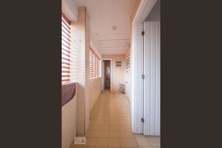 Apartamento à venda com 167m², 3 quartos e 2 vagas Apartamento à venda com 167m², 3 quartos e 2 vagasÁrea de Serviço