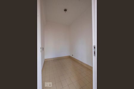 Apartamento à venda com 167m², 3 quartos e 2 vagas Apartamento à venda com 167m², 3 quartos e 2 vagasÁrea de Serviço - Quarto