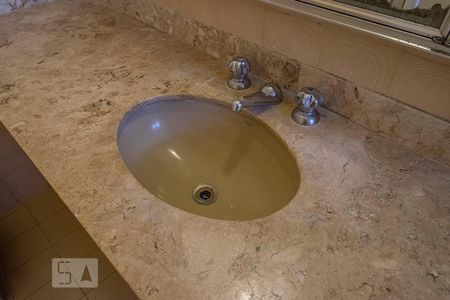 Apartamento à venda com 167m², 3 quartos e 2 vagas Apartamento à venda com 167m², 3 quartos e 2 vagasSuíte - Banheiro