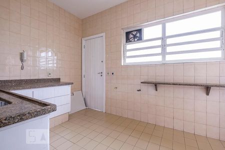 Apartamento à venda com 167m², 3 quartos e 2 vagas Apartamento à venda com 167m², 3 quartos e 2 vagasCozinha