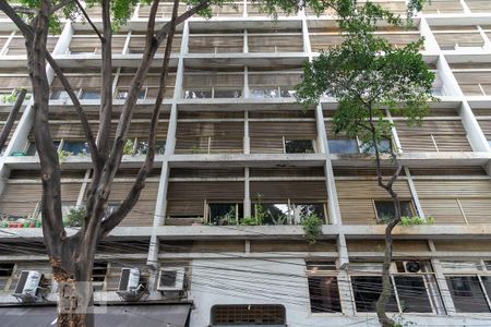 Studio para alugar com 35m², 1 quarto e sem vaga Studio para alugar com 35m², 1 quarto e sem vagaFachada