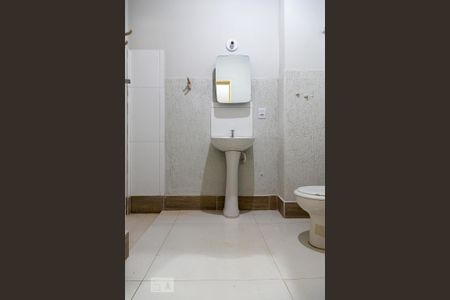 Banheiro de kitnet/studio para alugar com 1 quarto, 35m² em Consolação, São Paulo