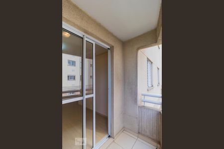 Apartamento à venda com 62m², 3 quartos e 1 vaga Apartamento à venda com 62m², 3 quartos e 1 vagaSacada da Sala