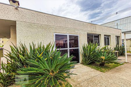 Apartamento para alugar com 41m², 2 quartos e 1 vaga Apartamento para alugar com 41m², 2 quartos e 1 vagaÁrea comum - Salão de festas
