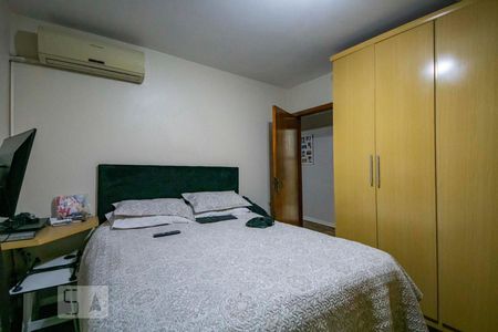 Quarto 2 de apartamento à venda com 2 quartos, 90m² em Higienópolis, Porto Alegre