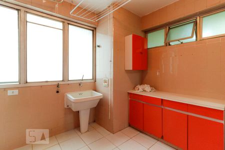 Apartamento para alugar com 140m², 3 quartos e 1 vagaÁrea de Serviço