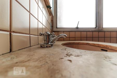 Apartamento para alugar com 140m², 3 quartos e 1 vagaBanheiro da Suíte - Pia