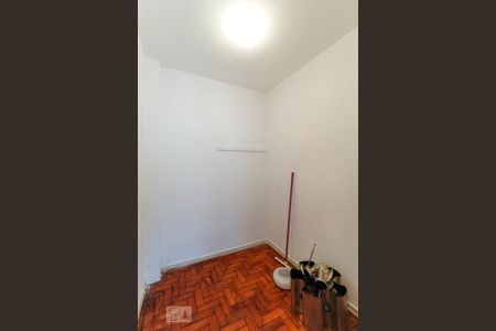 Quarto de Serviço de apartamento para alugar com 3 quartos, 140m² em Vila Buarque, São Paulo