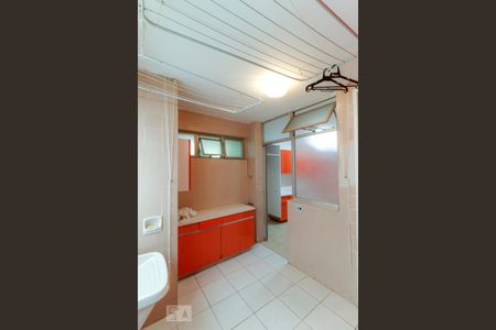 Apartamento para alugar com 140m², 3 quartos e 1 vagaÁrea de Serviço