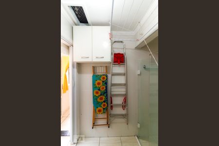 Studio à venda com 27m², 1 quarto e sem vaga Studio à venda com 27m², 1 quarto e sem vagaBanheiro - Armário
