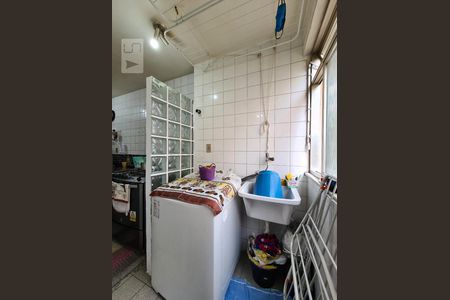 Apartamento à venda com 70m², 2 quartos e 1 vaga Apartamento à venda com 70m², 2 quartos e 1 vagaÁrea de Serviço