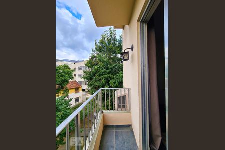 Apartamento à venda com 70m², 2 quartos e 1 vaga Apartamento à venda com 70m², 2 quartos e 1 vagaVaranda do Quarto 2