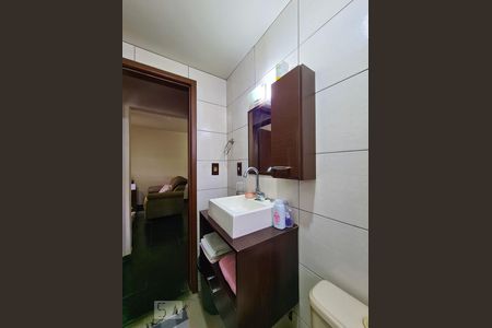 Apartamento à venda com 70m², 2 quartos e 1 vaga Apartamento à venda com 70m², 2 quartos e 1 vagaBanheiro Social