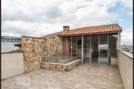 Casa à venda com 287m², 3 quartos e 6 vagasTerraço