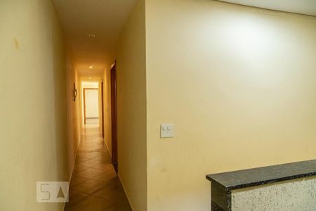 Casa à venda com 287m², 3 quartos e 6 vagasCorredor