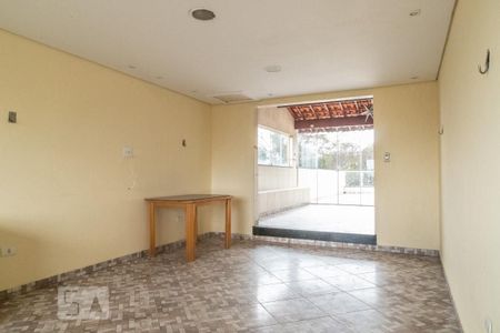 Casa à venda com 287m², 3 quartos e 6 vagasTerraço