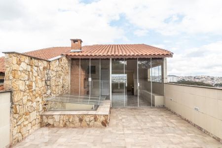 Casa à venda com 287m², 3 quartos e 6 vagasTerraço