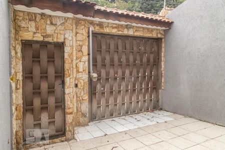 Casa à venda com 287m², 3 quartos e 6 vagasPortão