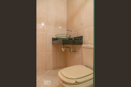 Casa à venda com 287m², 3 quartos e 6 vagasBanheiro da Suíte 1