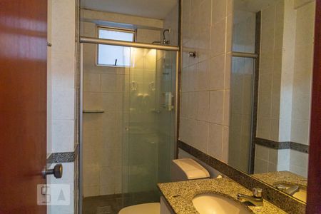 Apartamento para alugar com 65m², 2 quartos e 1 vagaBanheiro da Suíte