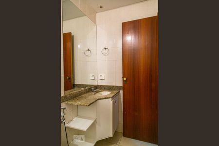 Apartamento para alugar com 65m², 2 quartos e 1 vagaBanheiro Social