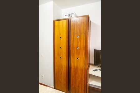 Apartamento para alugar com 65m², 2 quartos e 1 vagaArmário da Suíte