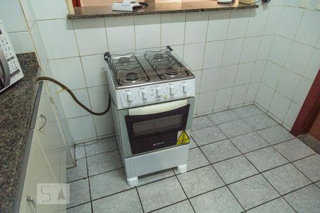 Apartamento para alugar com 65m², 2 quartos e 1 vagaFogão