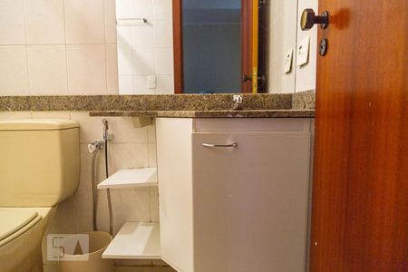 Apartamento para alugar com 65m², 2 quartos e 1 vagaBanheiro Social