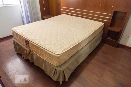 Apartamento para alugar com 65m², 2 quartos e 1 vagaCama de Casal