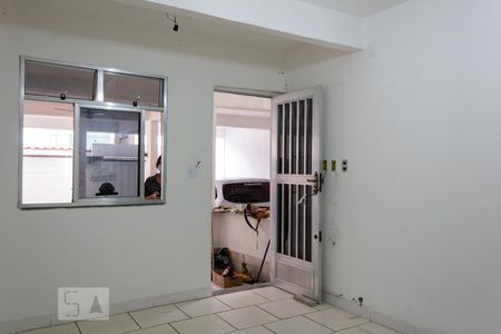 Sala de casa para alugar com 2 quartos, 58m² em Campo Grande, Rio de Janeiro