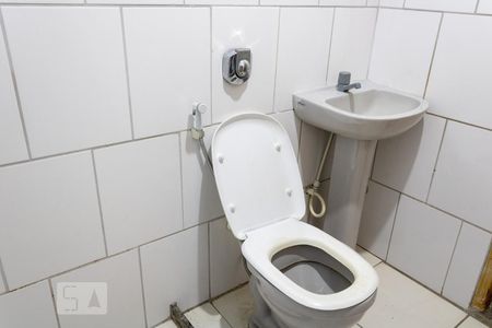 Casa para alugar com 58m², 2 quartos e 1 vagaBanheiro 1