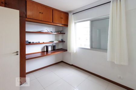 Apartamento à venda com 80m², 2 quartos e 1 vagaQuarto 2