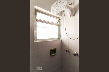 Apartamento à venda com 74m², 1 quarto e sem vagaBanheiro - Chuveiro Elétrico