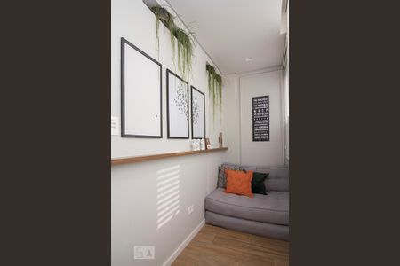 Apartamento para alugar com 97m², 2 quartos e sem vaga Apartamento para alugar com 97m², 2 quartos e sem vagaDetalhe do Corredor lateral ao lado da cozinha