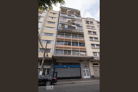 Apartamento para alugar com 97m², 2 quartos e sem vaga Apartamento para alugar com 97m², 2 quartos e sem vagaFachada
