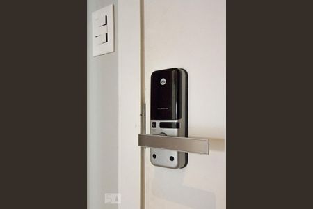 Apartamento para alugar com 97m², 2 quartos e sem vaga Apartamento para alugar com 97m², 2 quartos e sem vagaDetalhe Entrada do Apto