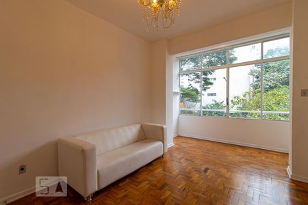 Apartamento para alugar com 70m², 2 quartos e 1 vagaSala