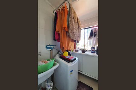 Apartamento à venda com 67m², 3 quartos e 1 vagaÁrea de serviço