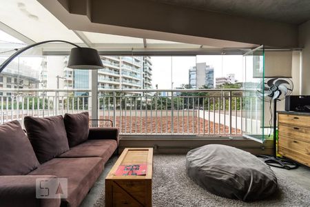 Sala de apartamento à venda com 2 quartos, 77m² em Pinheiros, São Paulo