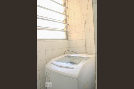 Apartamento à venda com 70m², 3 quartos e 1 vagaÁrea de Serviço