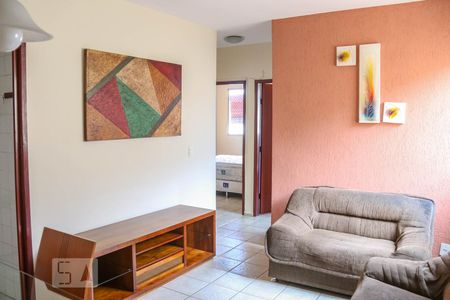 Sala de apartamento para alugar com 3 quartos, 70m² em Monsenhor Messias, Belo Horizonte