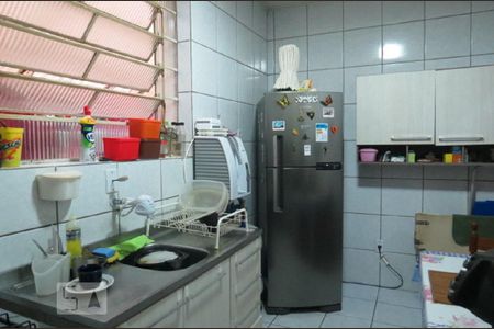 Apartamento para alugar com 76m², 2 quartos e sem vagaCozinha