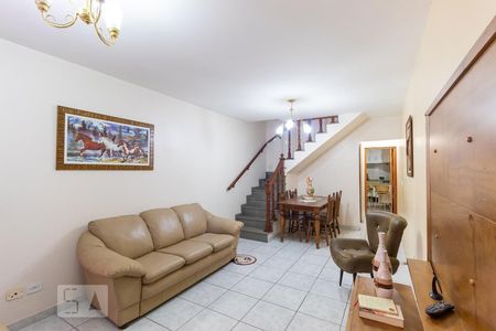 Casa à venda com 102m², 3 quartos e 2 vagasSala