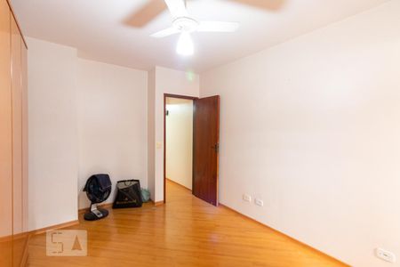Suíte  de casa à venda com 3 quartos, 102m² em Vila Laís, São Paulo