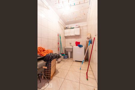 Casa à venda com 102m², 3 quartos e 2 vagasÁrea de Serviço